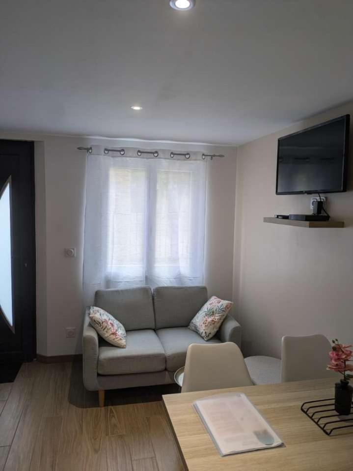 Le Petit Cocon Appartement Pont-Évêque Buitenkant foto